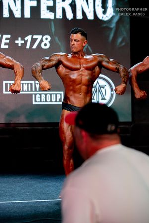 CLASSIC PHYSIQUE +178